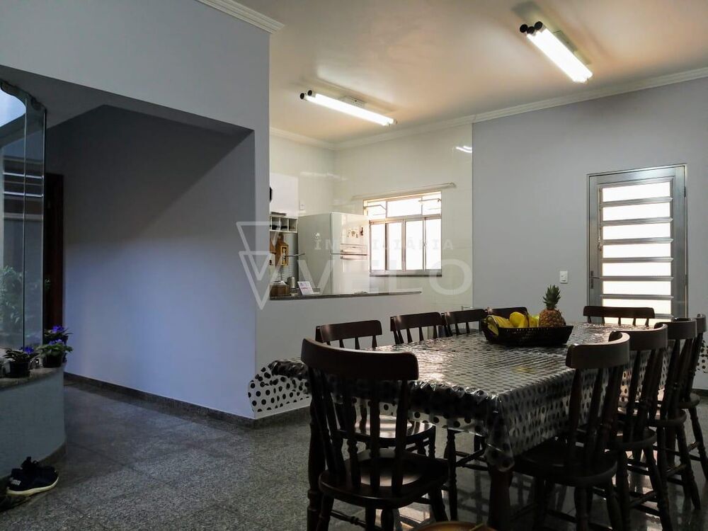 Casa à venda com 3 quartos, 250m² - Foto 22