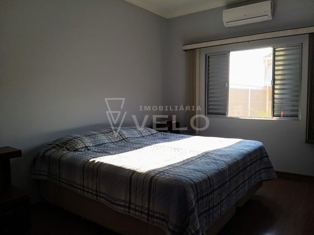 Casa à venda com 3 quartos, 250m² - Foto 14