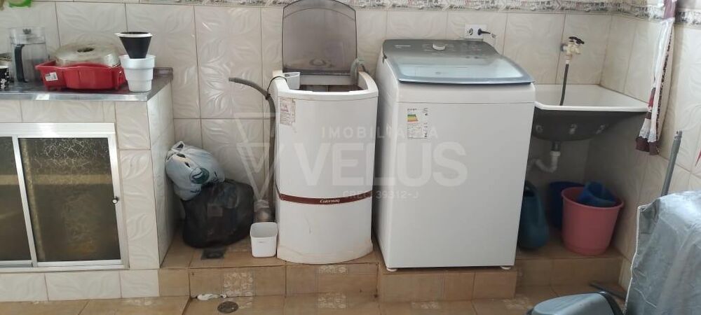 Chácara à venda com 2 quartos, 629m² - Foto 1