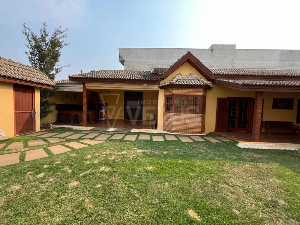 Casa, 3 quartos, 197 m² - Foto 1