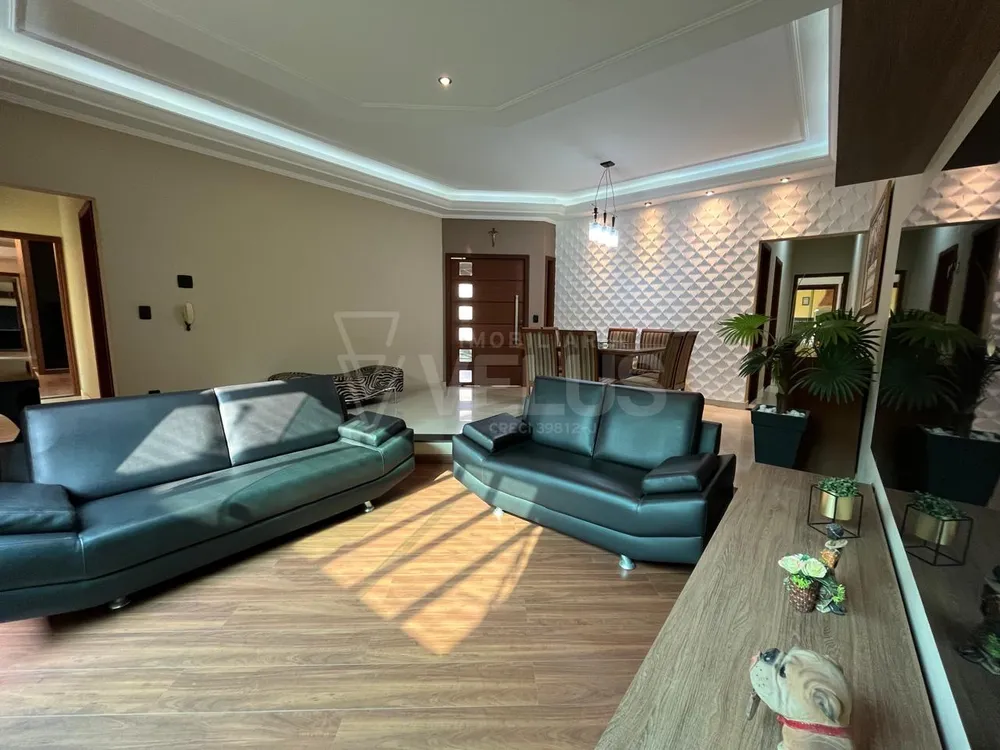 Casa, 3 quartos, 197 m² - Foto 3
