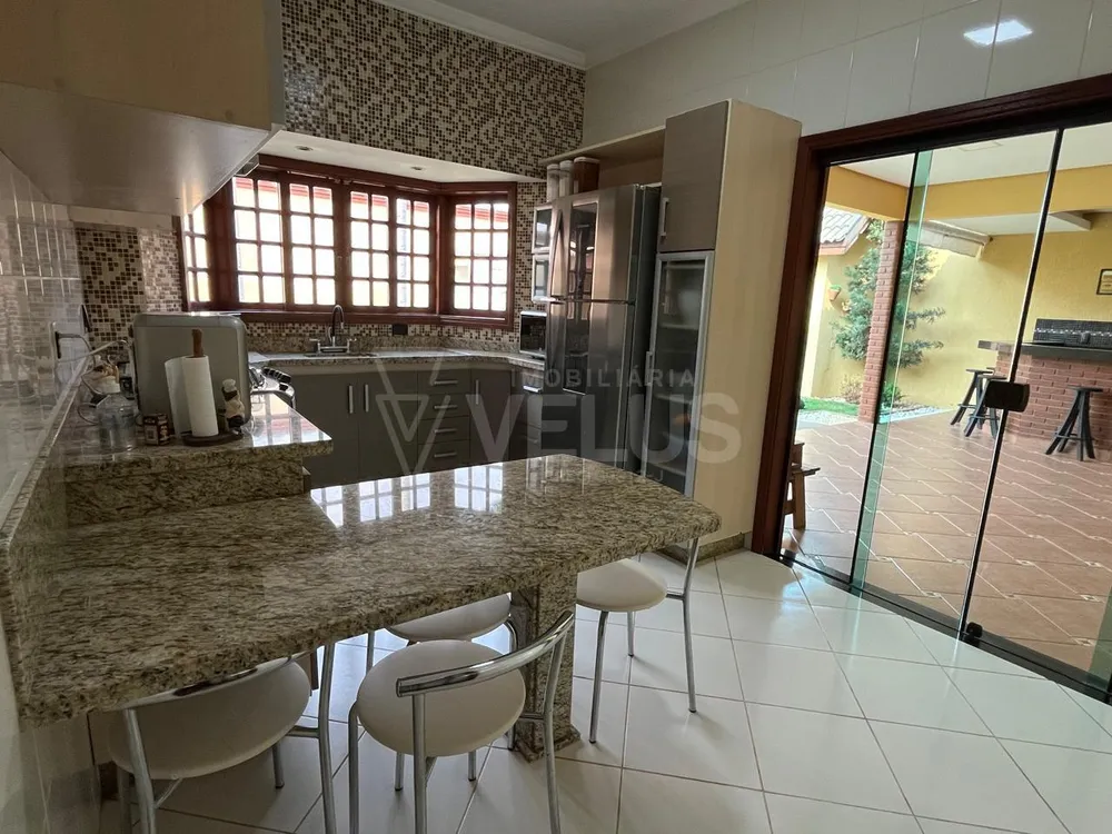 Casa, 3 quartos, 197 m² - Foto 8