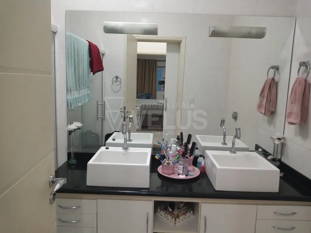 Casa, 2 quartos, 219 m² - Foto 4