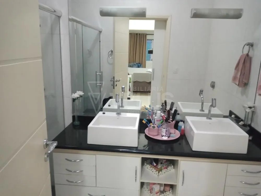 Casa, 2 quartos, 219 m² - Foto 5