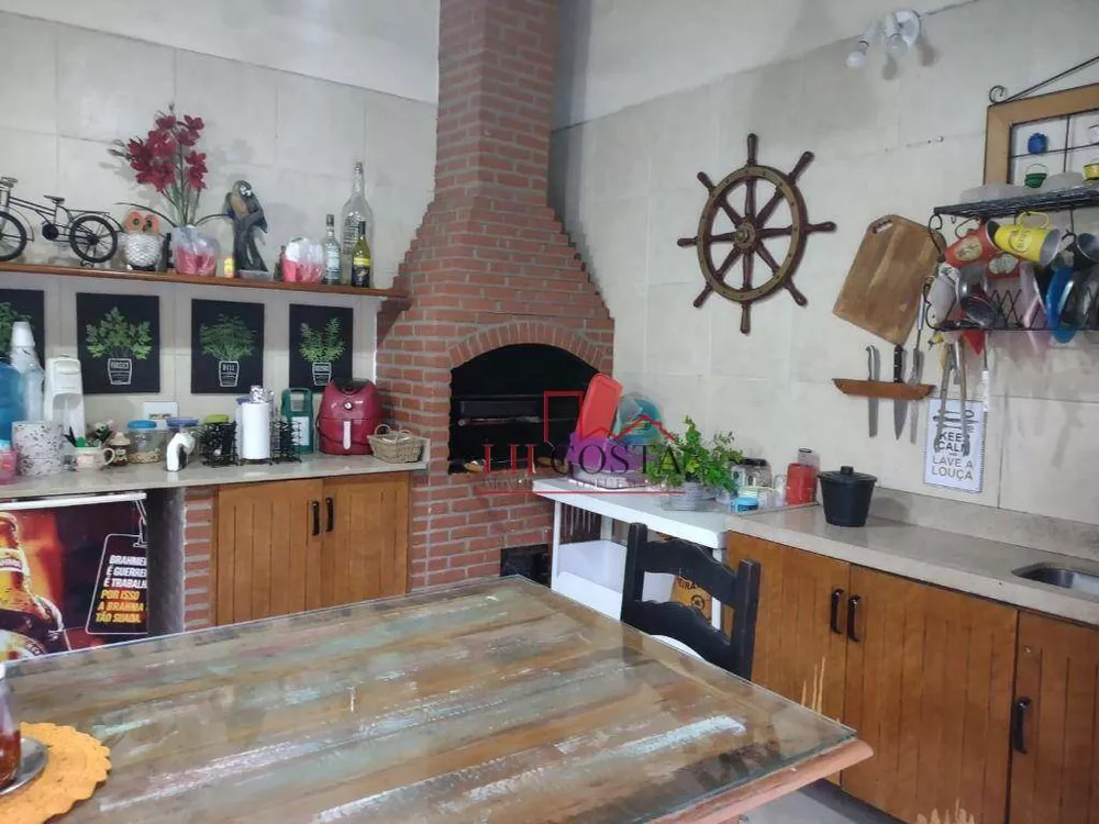 Casa, 3 quartos, 210 m² - Foto 25