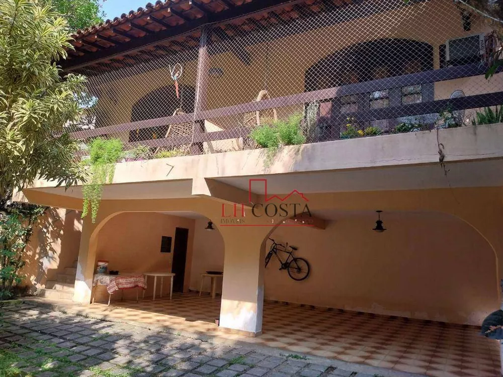 Casa, 3 quartos, 204 m² - Foto 2