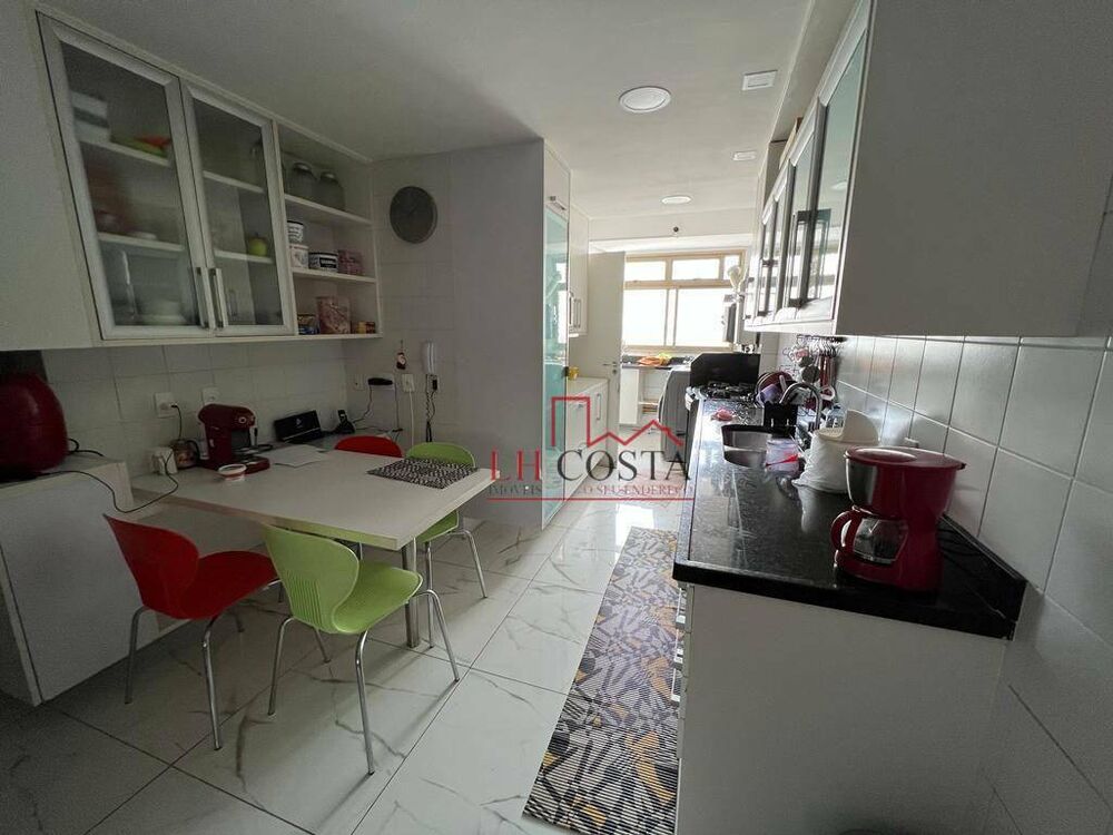 Cobertura à venda e aluguel com 4 quartos, 300m² - Foto 4