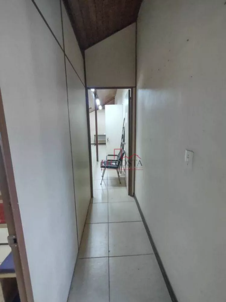 Casa, 4 quartos, 250 m² - Foto 15