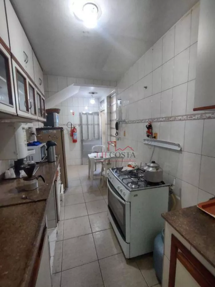 Casa, 4 quartos, 250 m² - Foto 1