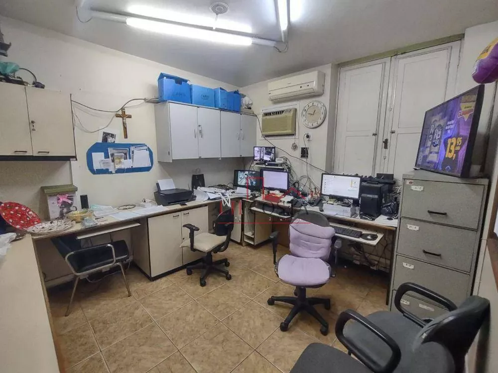 Casa, 4 quartos, 250 m² - Foto 41