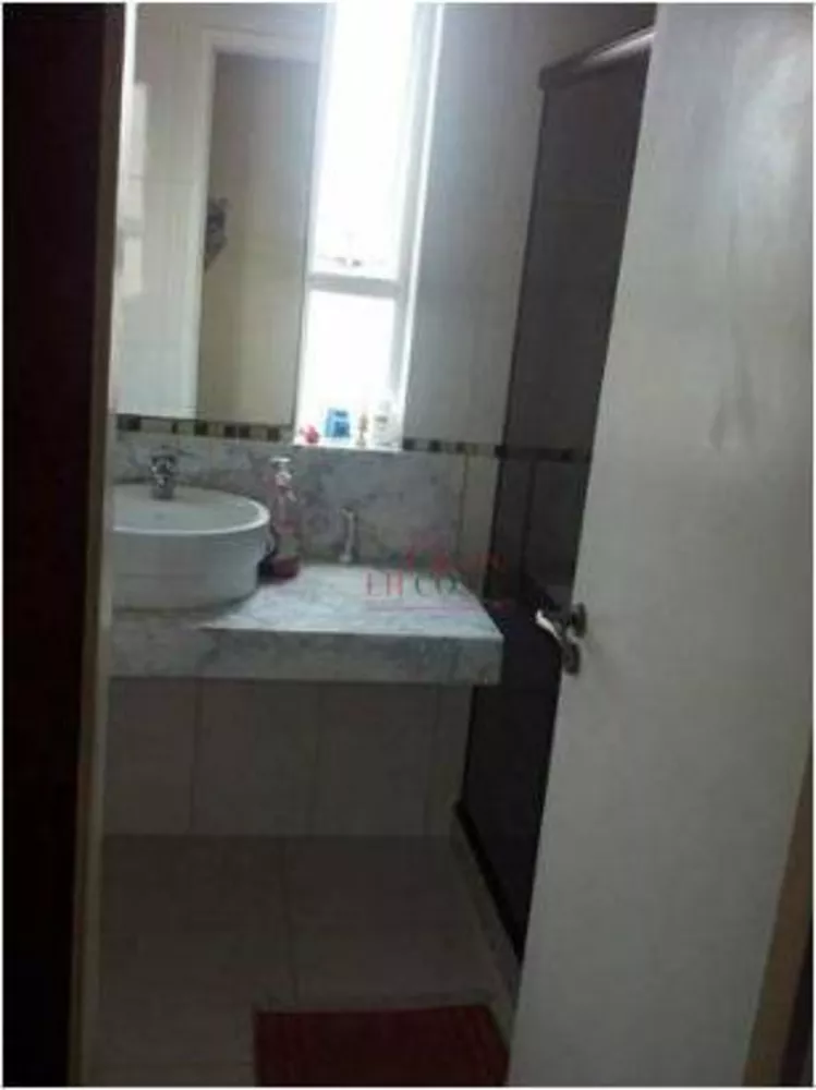 Apartamento à venda com 2 quartos, 80m² - Foto 2