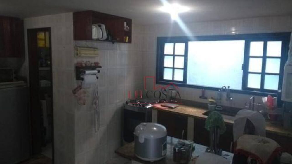 Casa à venda com 3 quartos, 350m² - Foto 3