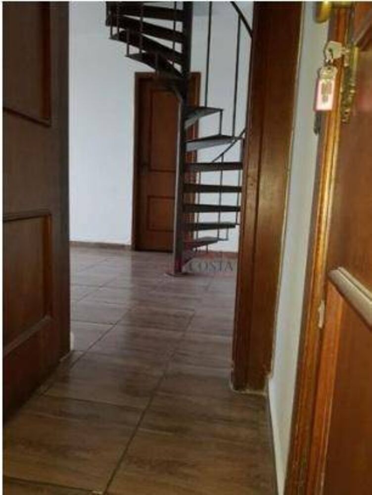 Cobertura à venda com 2 quartos, 110m² - Foto 2