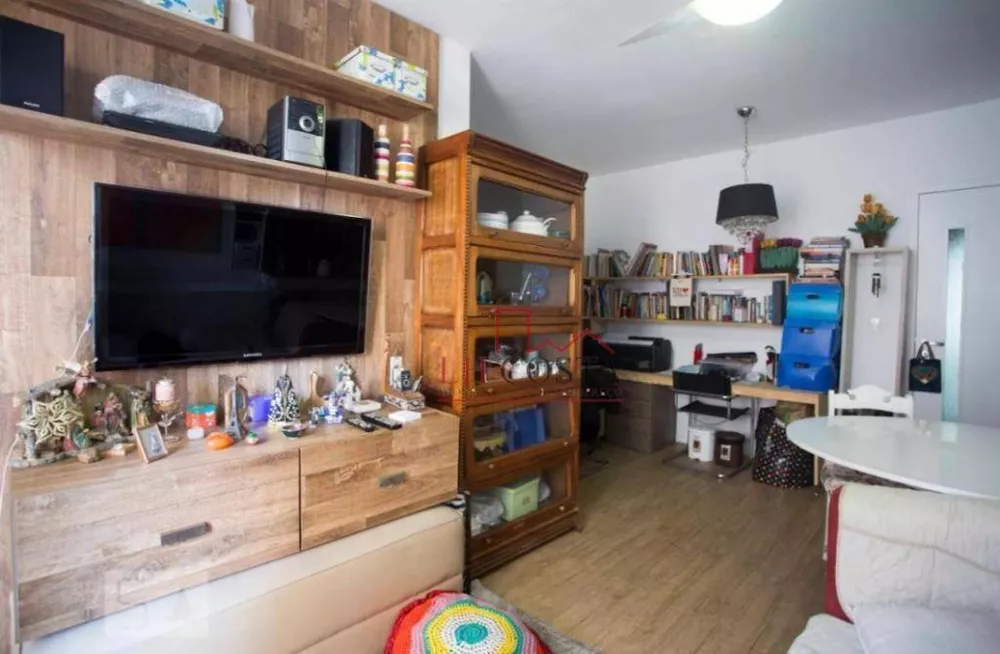 Apartamento à venda com 2 quartos, 70m² - Foto 1