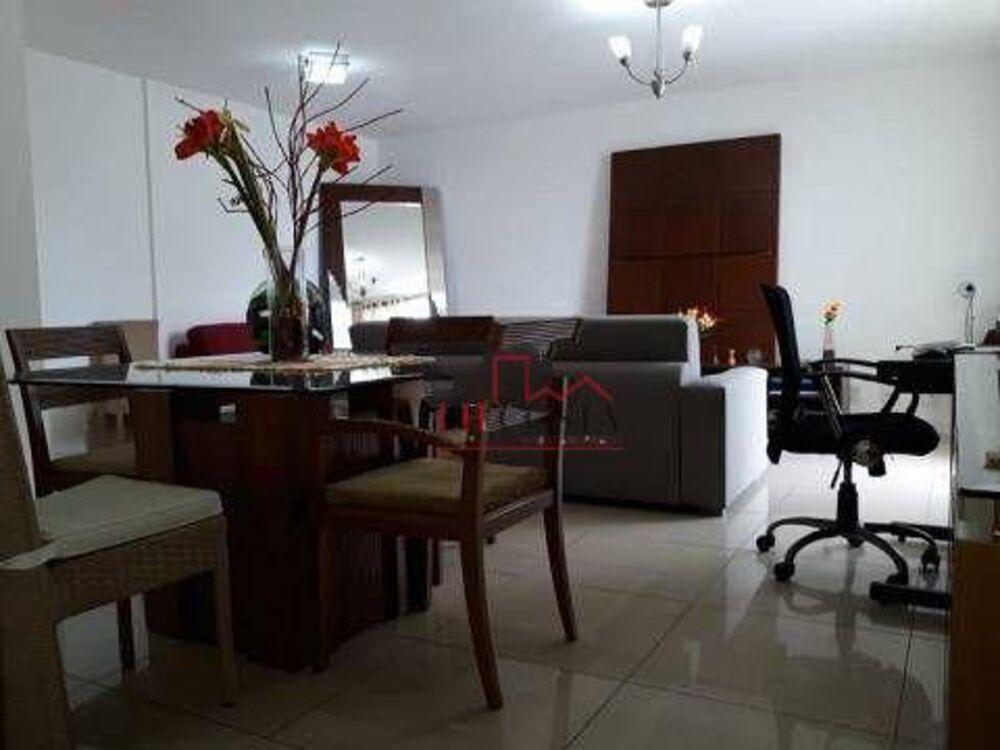 Cobertura, 3 quartos, 246 m² - Foto 2