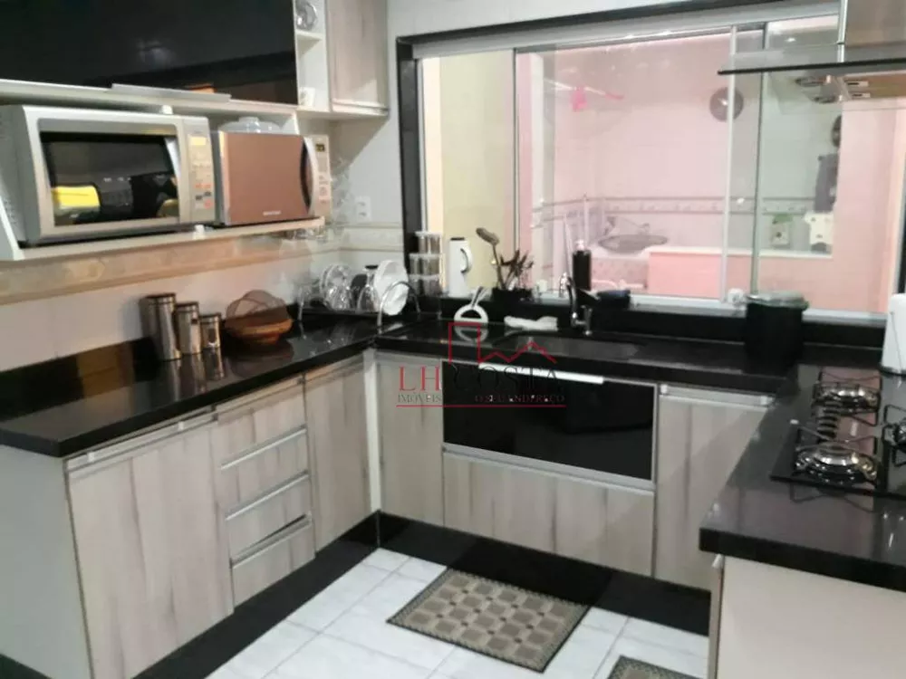 Casa, 3 quartos, 248 m² - Foto 23