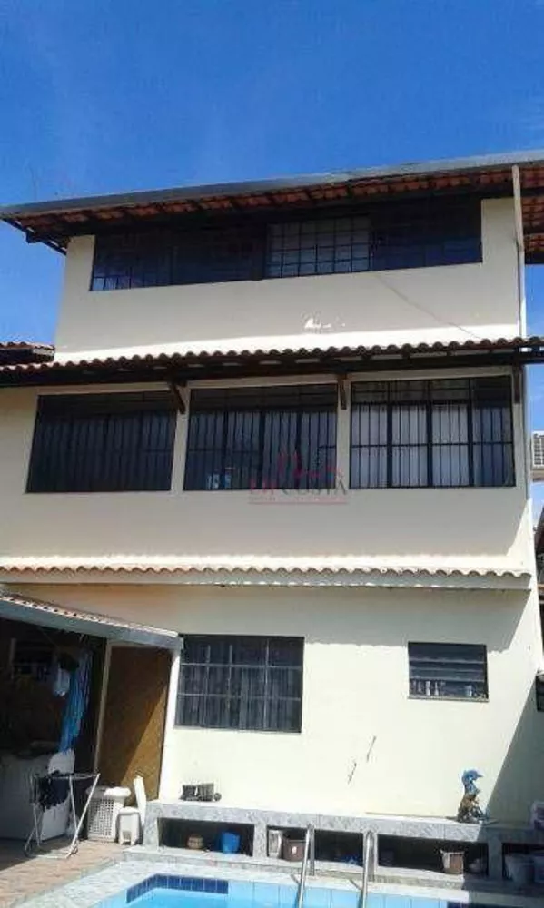 Casa, 3 quartos, 270 m² - Foto 1