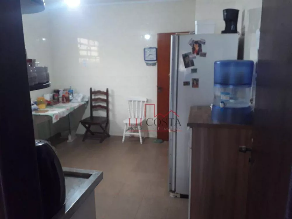 Casa, 3 quartos, 270 m² - Foto 13
