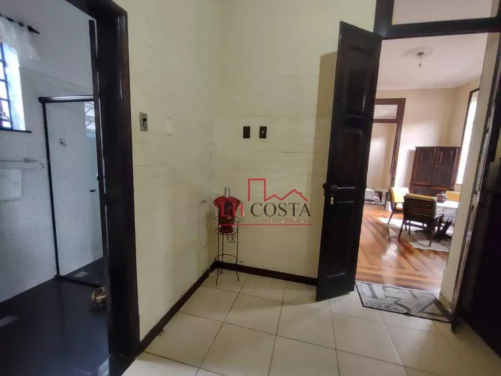 Casa, 4 quartos, 250 m² - Foto 25