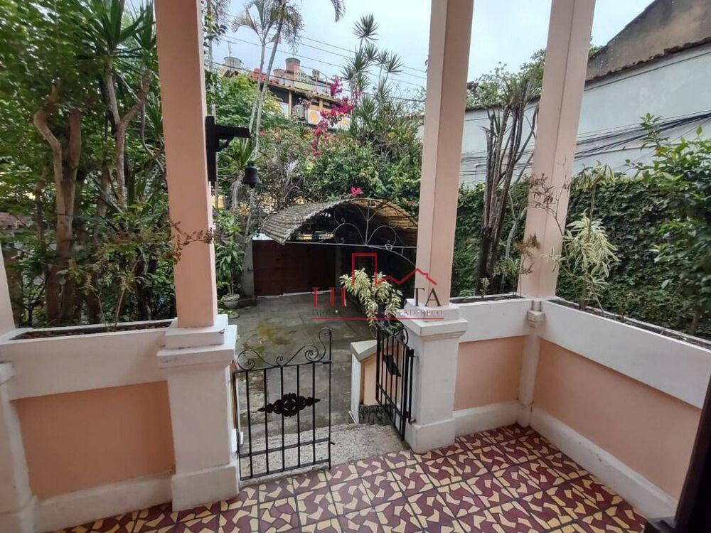 Casa, 4 quartos, 250 m² - Foto 8