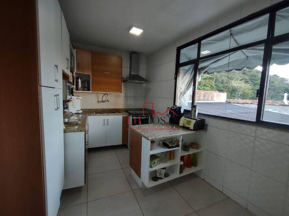 Casa à venda com 3 quartos, 188m² - Foto 3