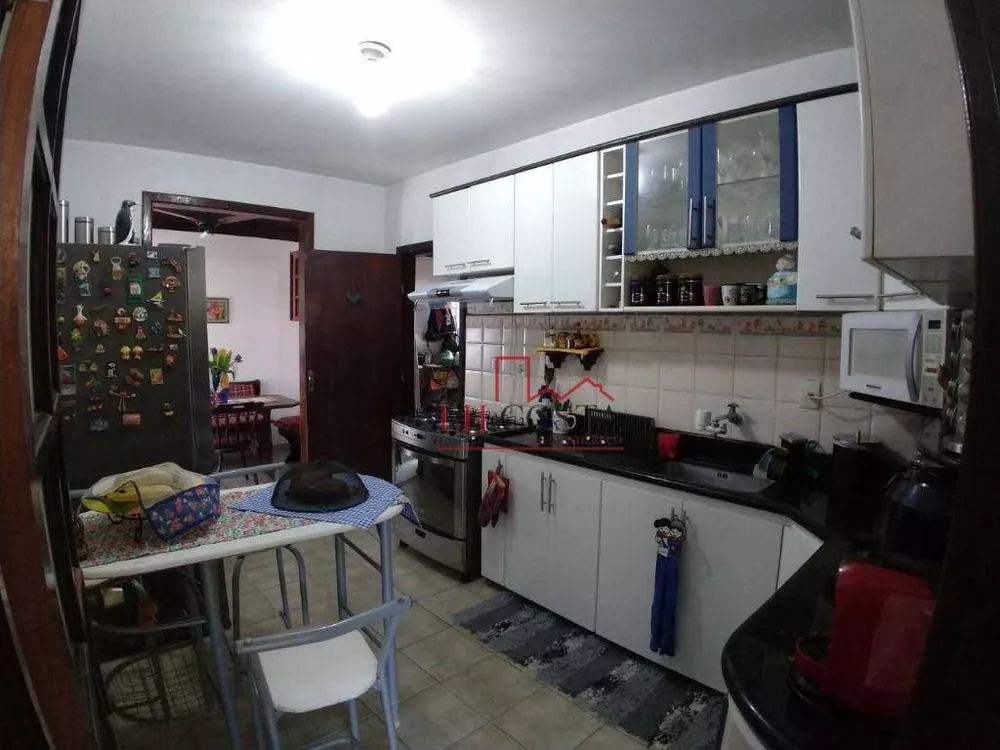 Casa, 3 quartos, 200 m² - Foto 12