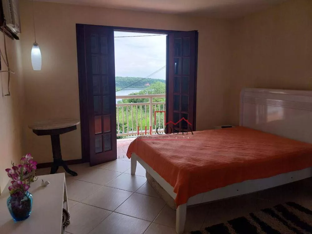 Casa, 3 quartos, 268 m² - Foto 27