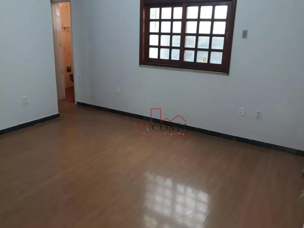 Casa, 5 quartos, 258 m² - Foto 9