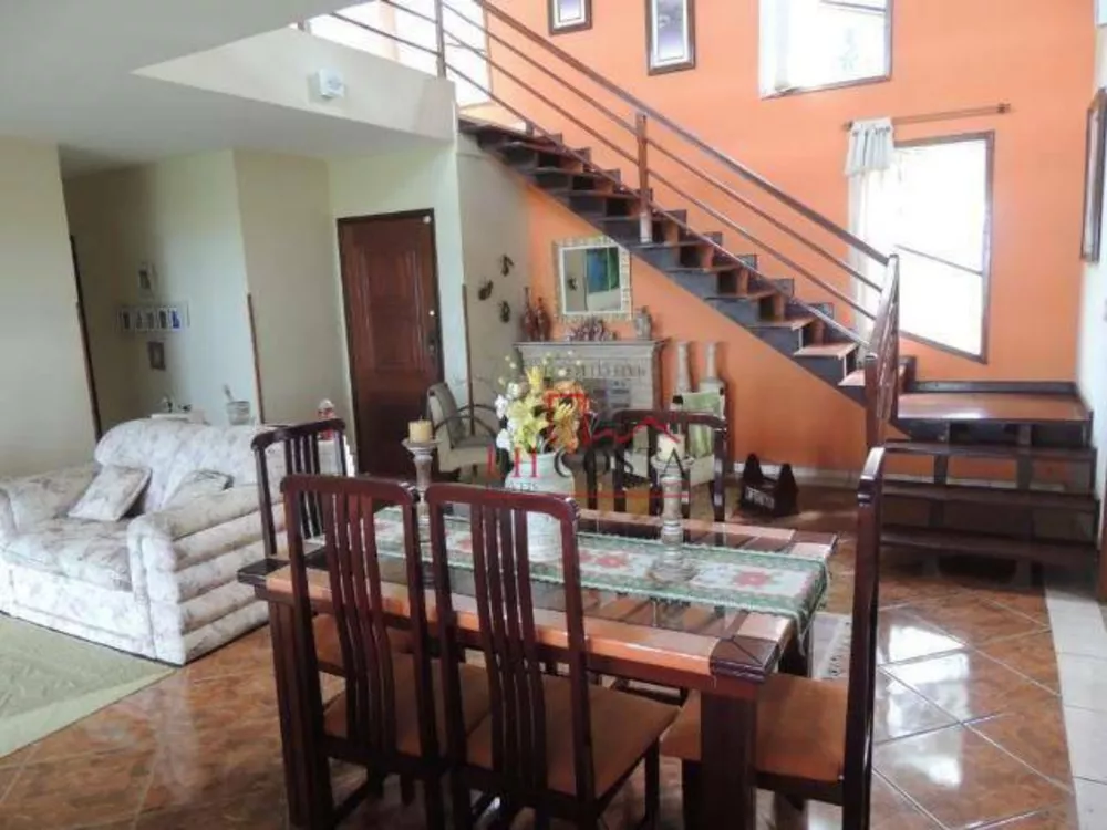 Casa, 3 quartos, 420 m² - Foto 1