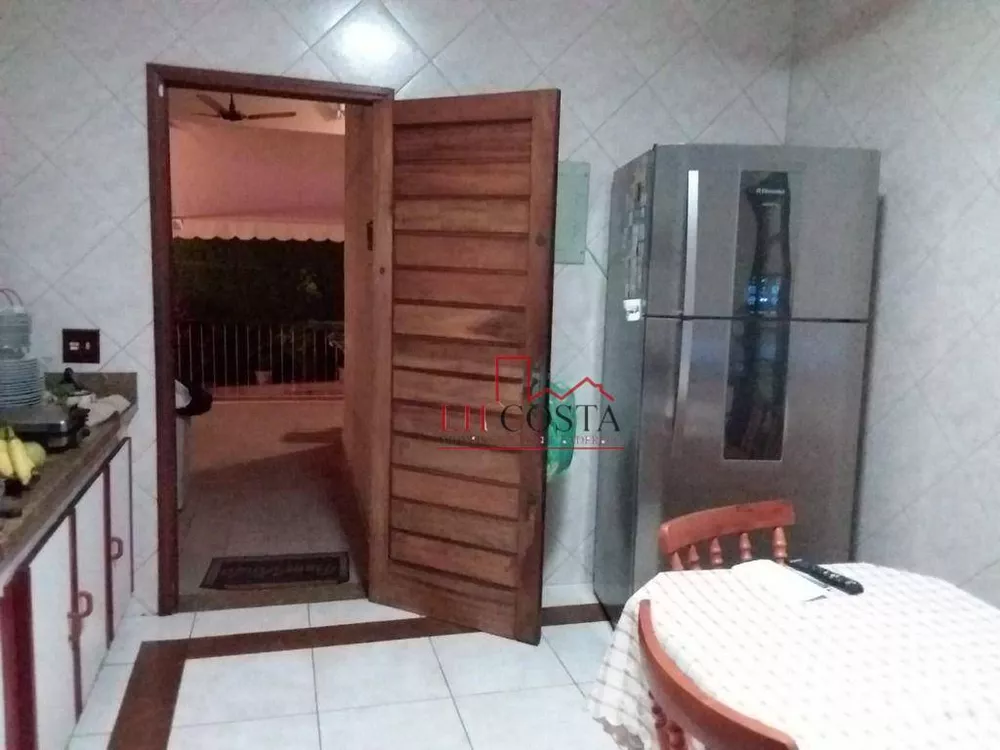 Casa, 3 quartos, 200 m² - Foto 7