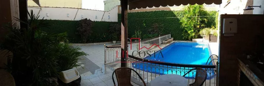 Casa, 3 quartos, 200 m² - Foto 1