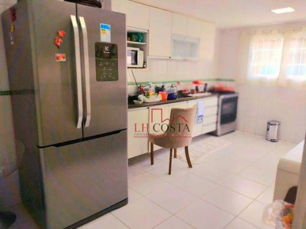 Casa, 4 quartos, 225 m² - Foto 9