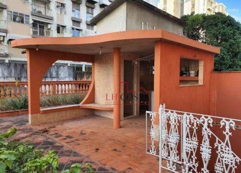 Casa à venda com 4 quartos, 225m² - Foto 29