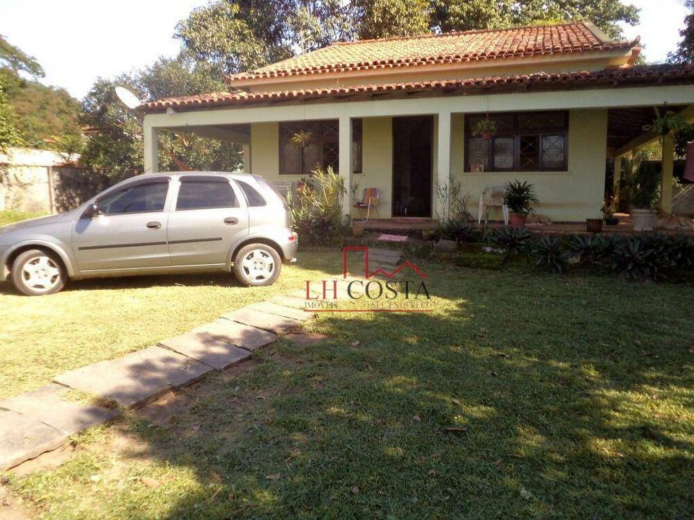 Casa à venda com 2 quartos, 130m² - Foto 1