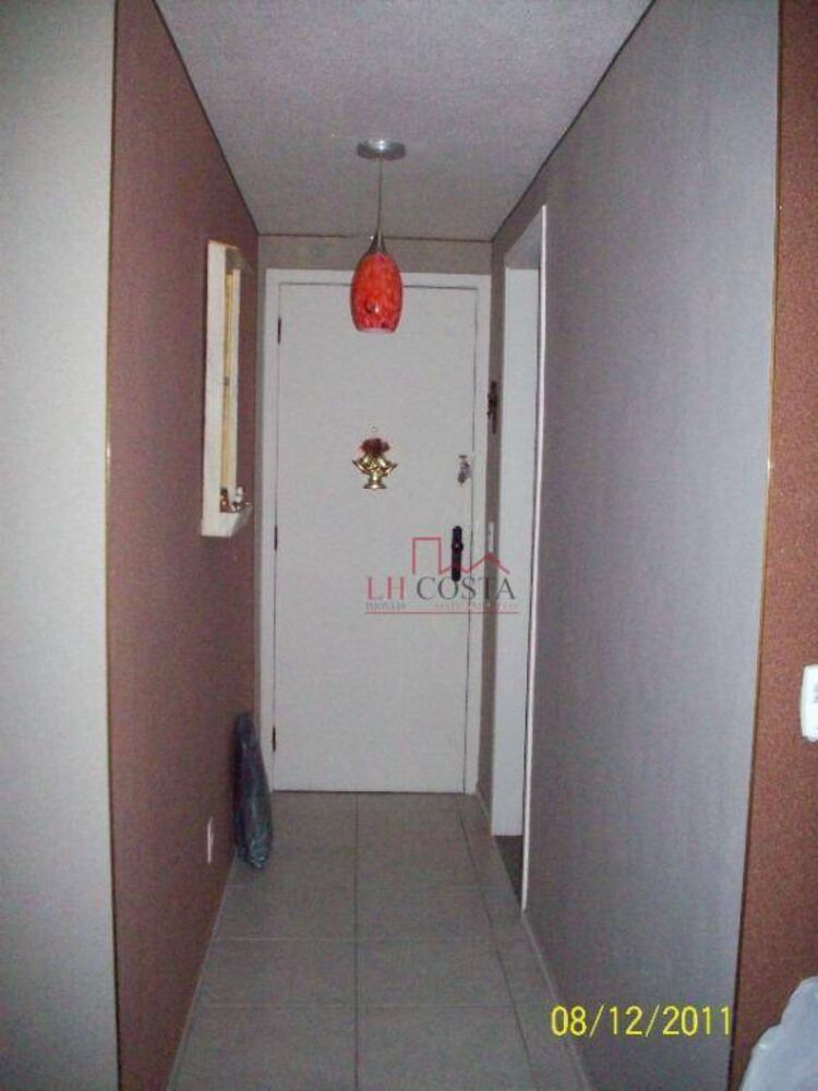 Apartamento à venda com 2 quartos, 72m² - Foto 2