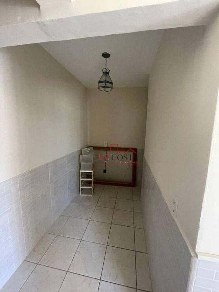 Casa à venda com 4 quartos, 100m² - Foto 4