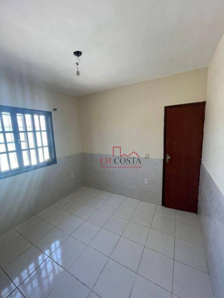 Casa à venda com 4 quartos, 100m² - Foto 1