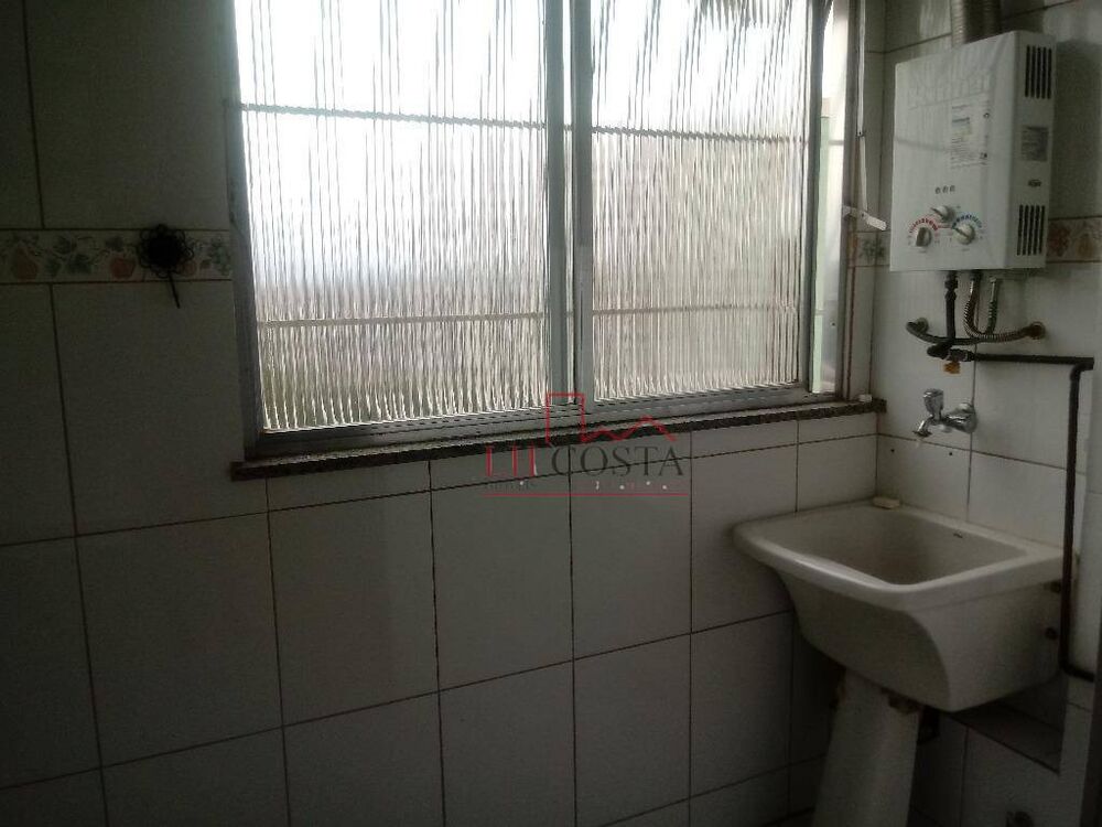 Apartamento à venda com 2 quartos, 76m² - Foto 3