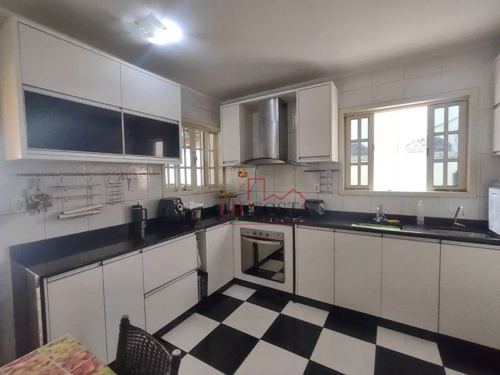 Casa, 3 quartos, 220 m² - Foto 21
