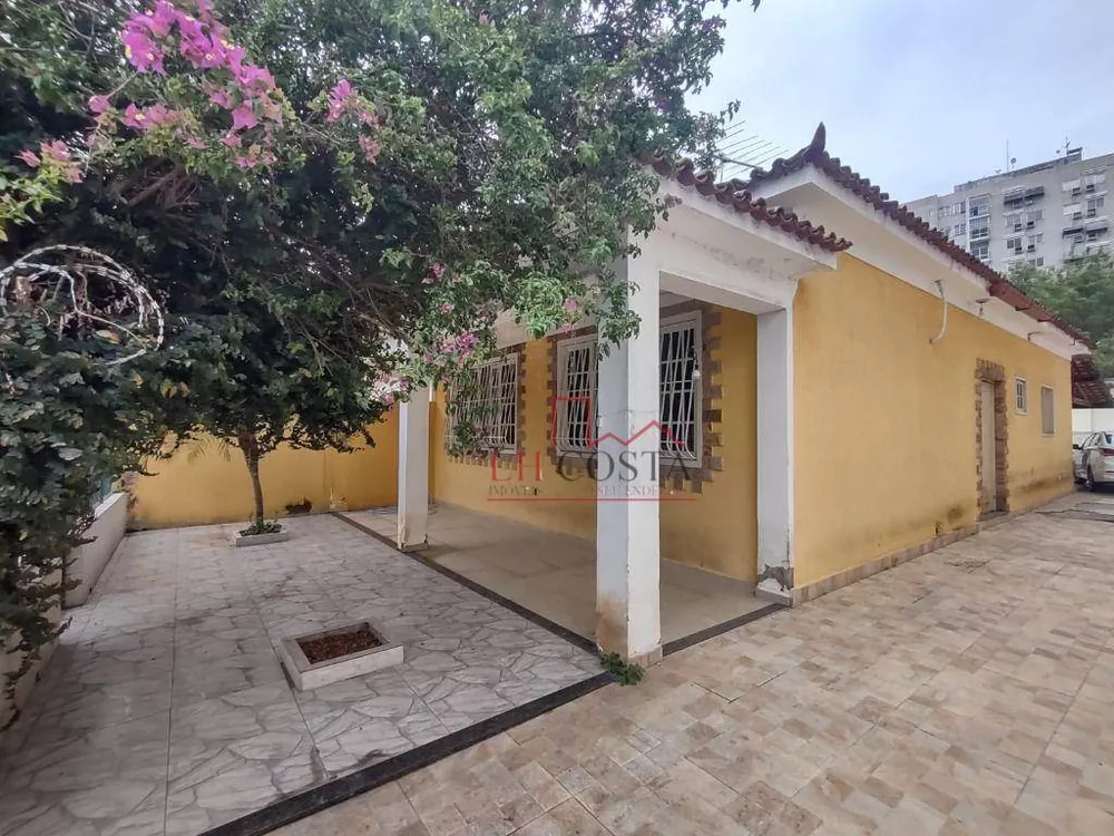 Casa, 3 quartos, 220 m² - Foto 1