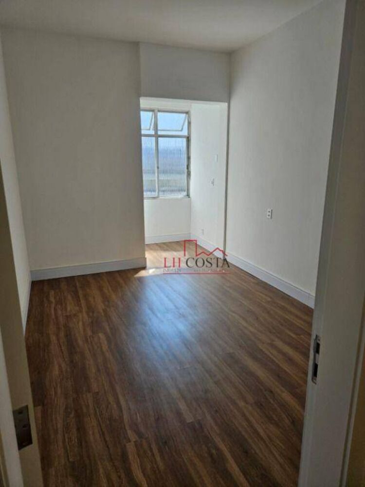 Apartamento à venda com 2 quartos, 80m² - Foto 2