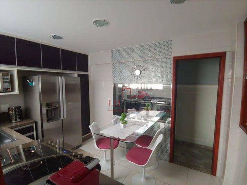 Apartamento à venda com 3 quartos, 103m² - Foto 2