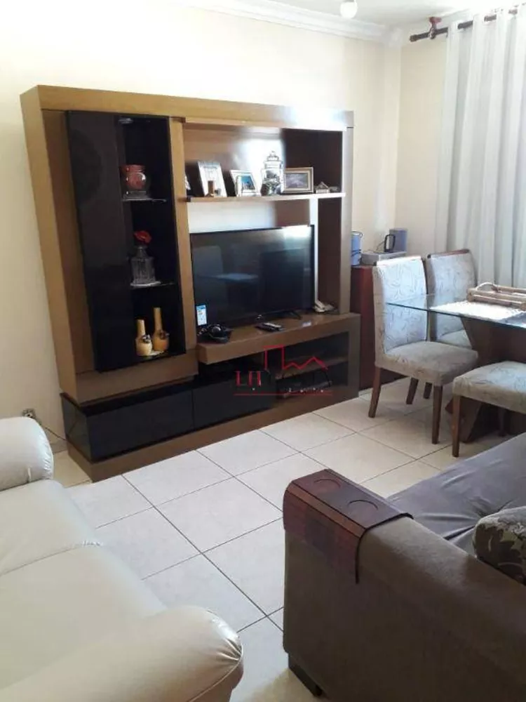 Apartamento à venda com 2 quartos, 60m² - Foto 1