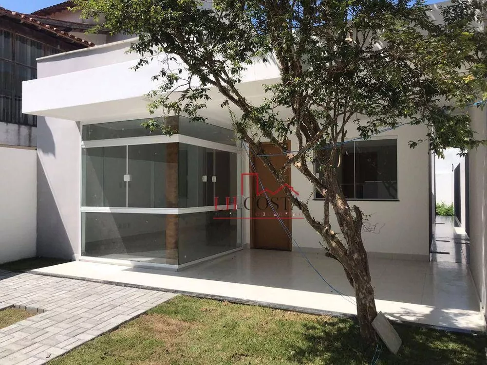 Casa à venda com 2 quartos, 120m² - Foto 2