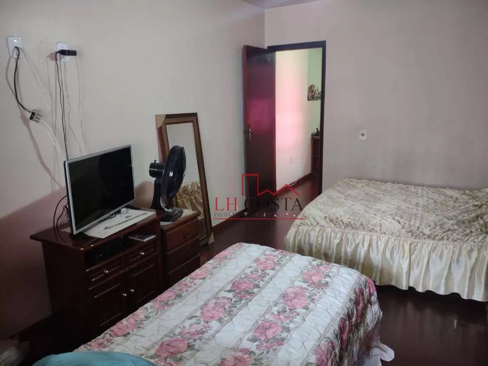 Casa, 3 quartos, 205 m² - Foto 34