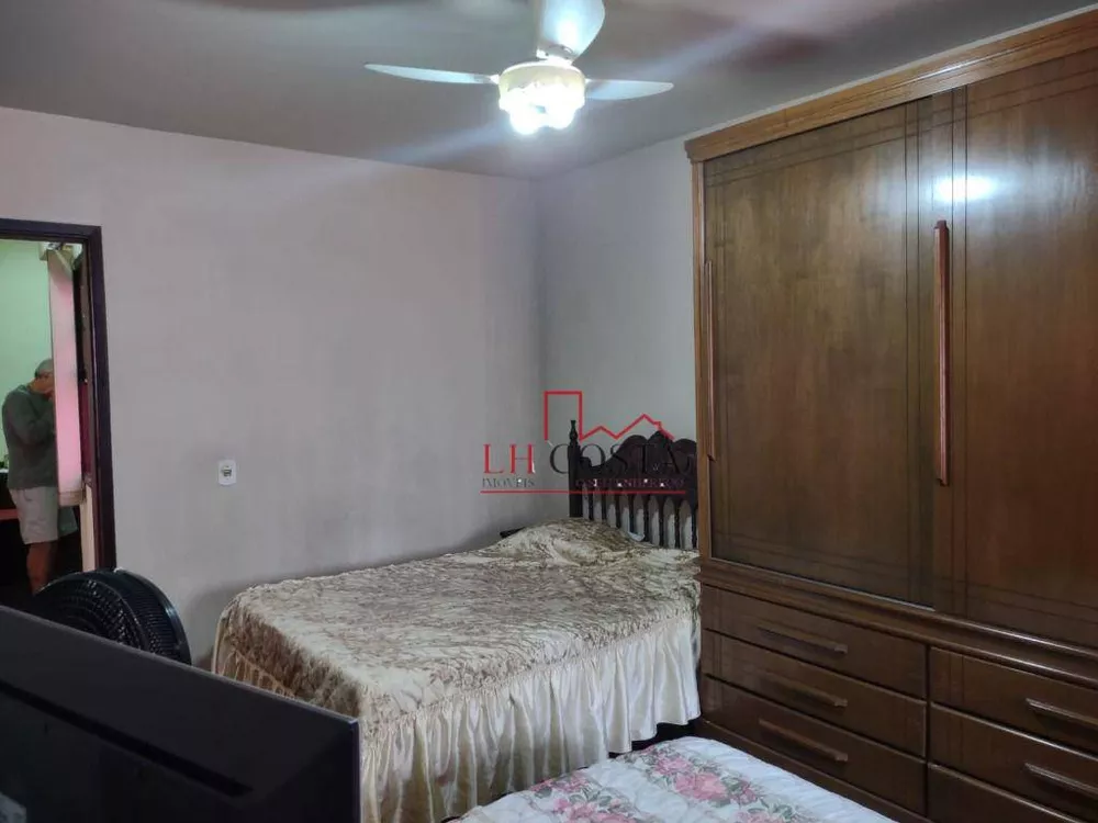 Casa, 3 quartos, 205 m² - Foto 35