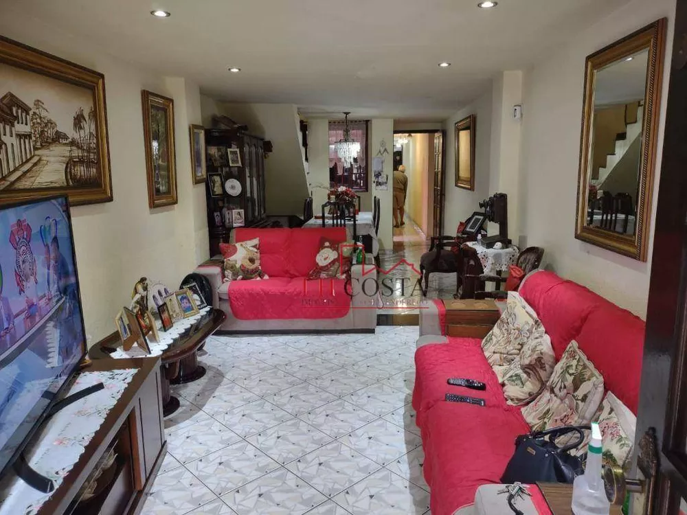 Casa, 3 quartos, 205 m² - Foto 4