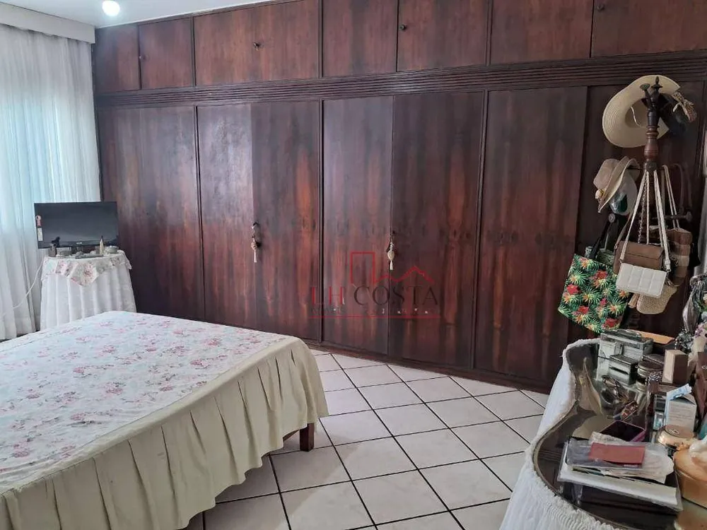 Casa, 4 quartos, 250 m² - Foto 13