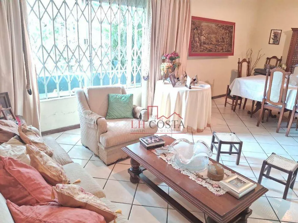 Casa, 4 quartos, 250 m² - Foto 2