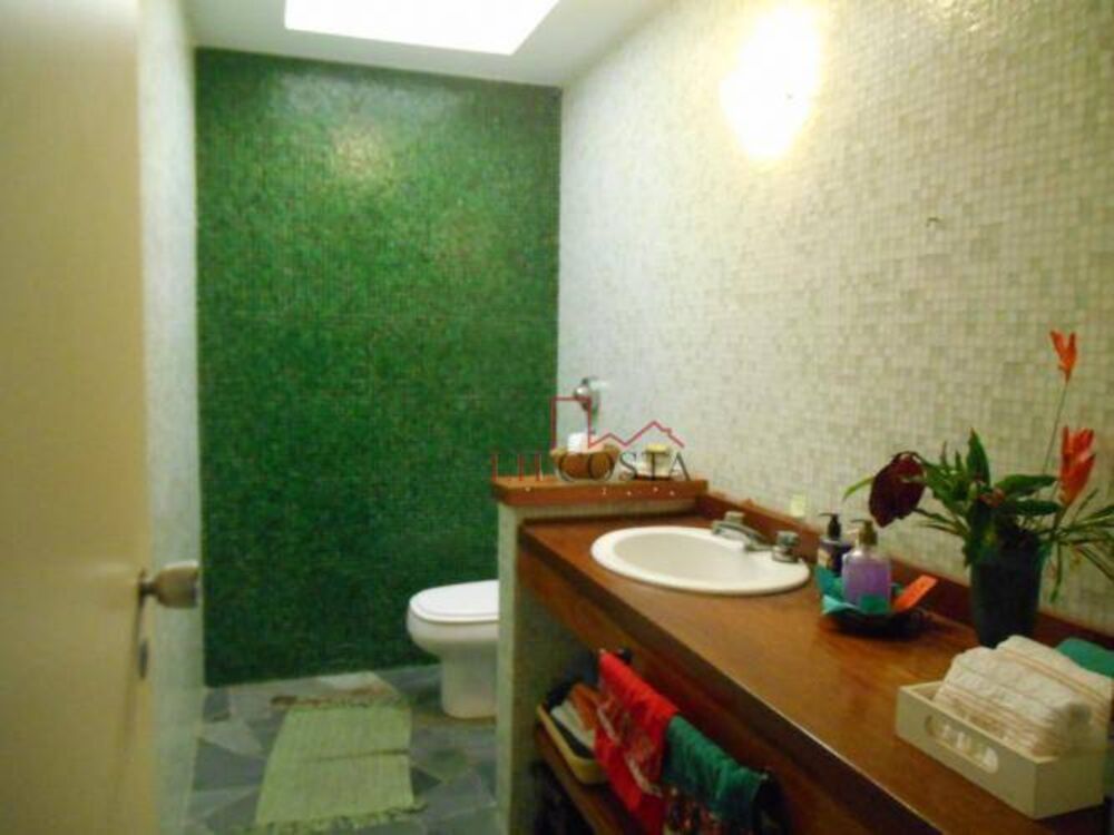 Casa à venda com 3 quartos, 450m² - Foto 4